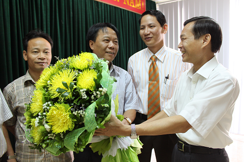 Lãnh đạo TCT chúc mừng sinh nhật của Giám đốc đơn vị thành viên